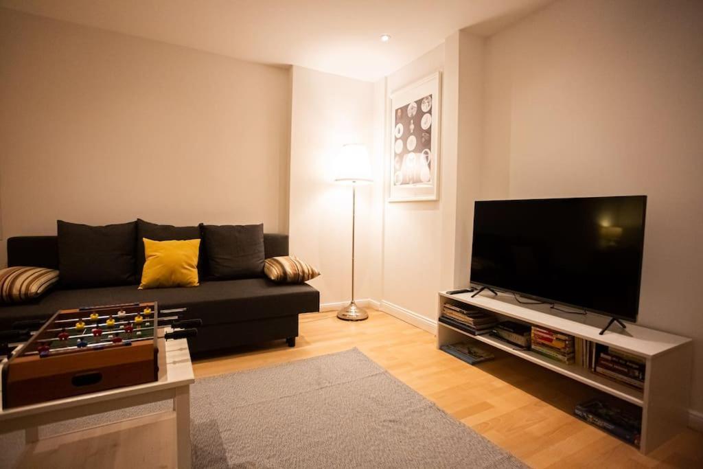 Nahe Stadt/alster, Ruhig, Dart Appartement *